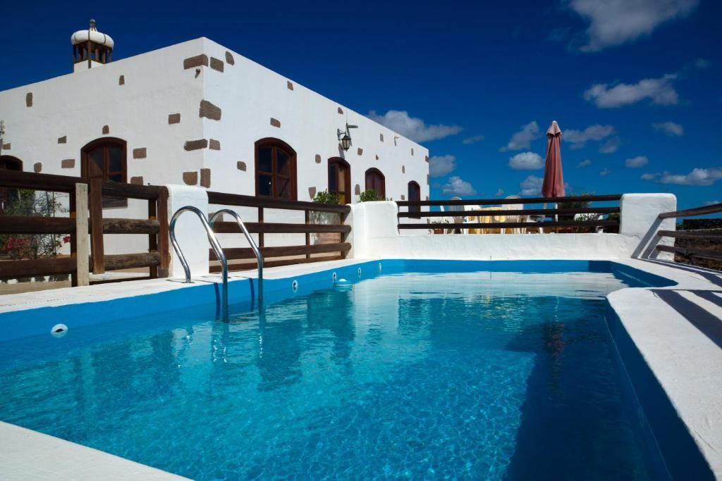 Macher Villa